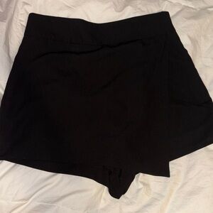 Forever 21 Black Skorts